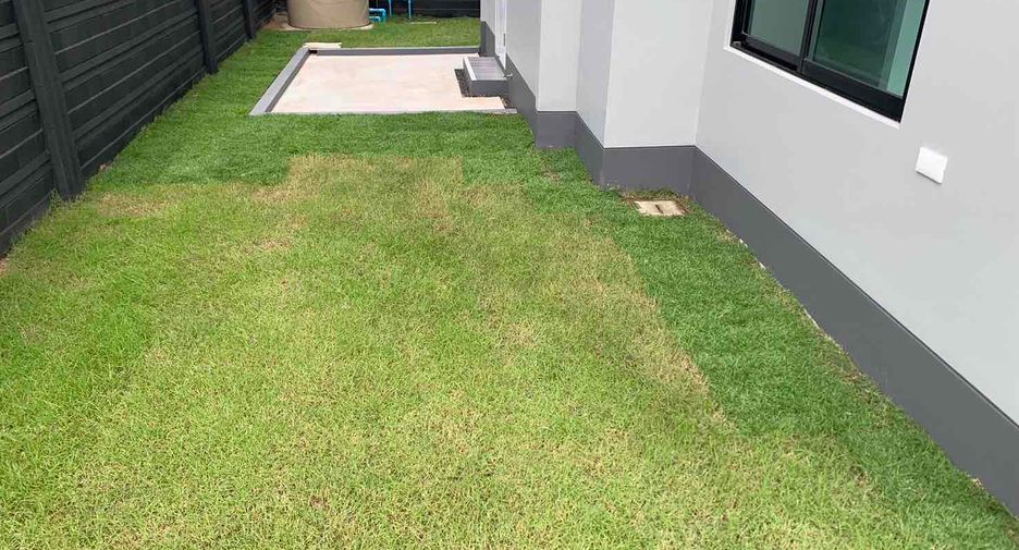 For sale 3 bedrooms house in Lam Luk Ka, Pathum Thani