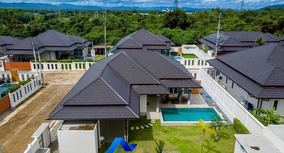 For sale 3 bedrooms villa in Hua Hin, Prachuap Khiri Khan