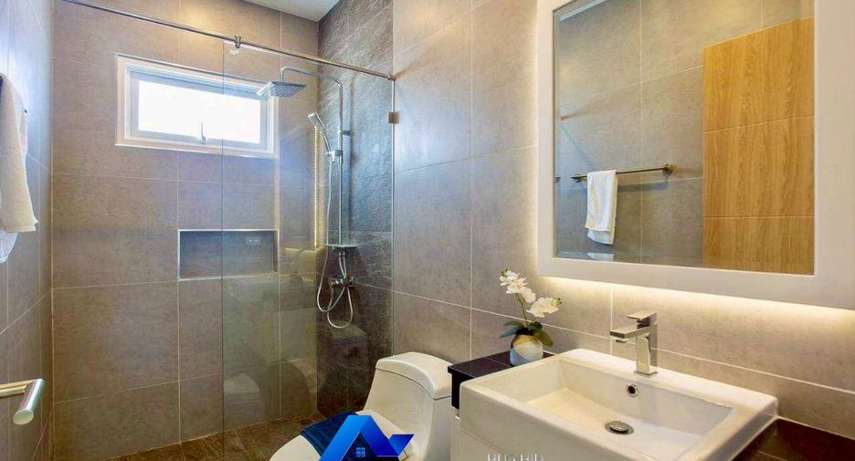 For sale 3 bedrooms villa in Hua Hin, Prachuap Khiri Khan