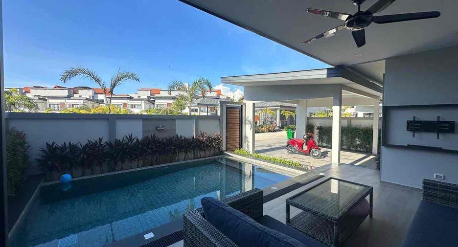 For rent 3 bedrooms villa in Bang Lamung, Chonburi
