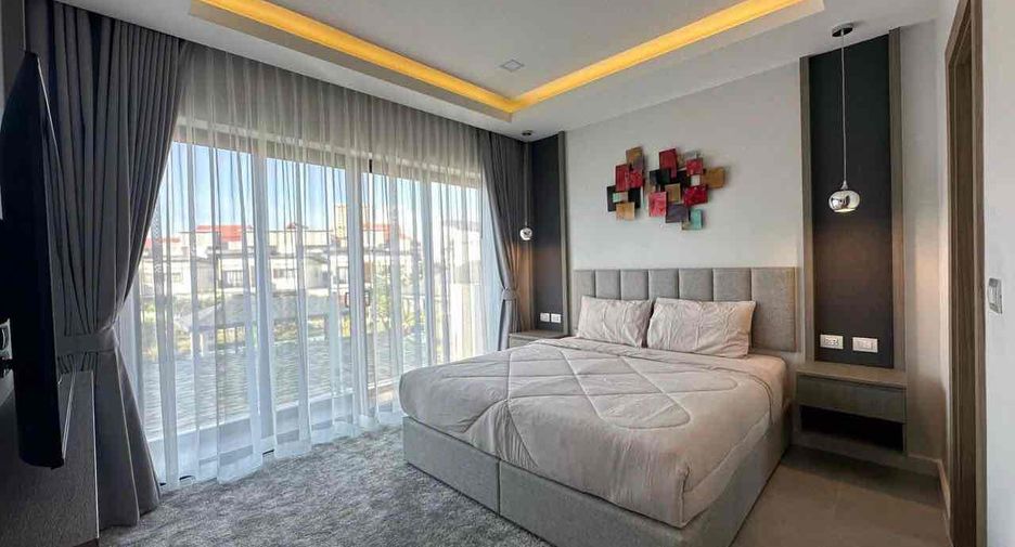 For rent 3 bedrooms villa in Bang Lamung, Chonburi