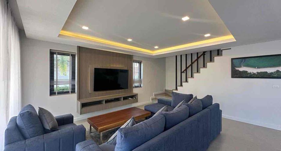 For rent 3 bedrooms villa in Bang Lamung, Chonburi