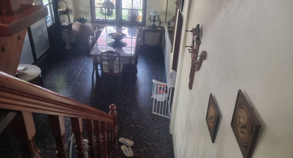 Casa en venta de 3 habitaciones en Watthana, Bangkok