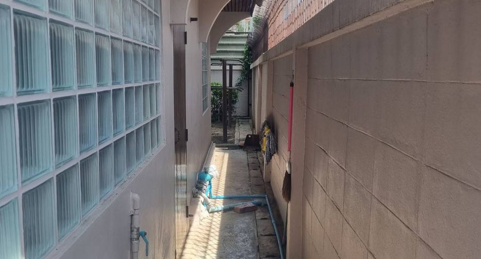 Casa en venta de 3 habitaciones en Watthana, Bangkok