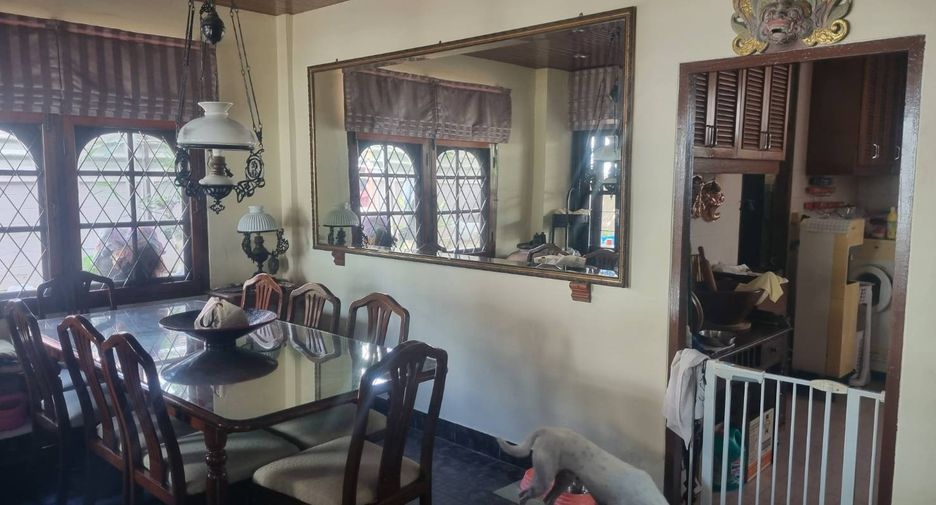 Casa en venta de 3 habitaciones en Watthana, Bangkok
