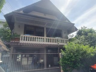 Casa en venta de 3 habitaciones en Watthana, Bangkok