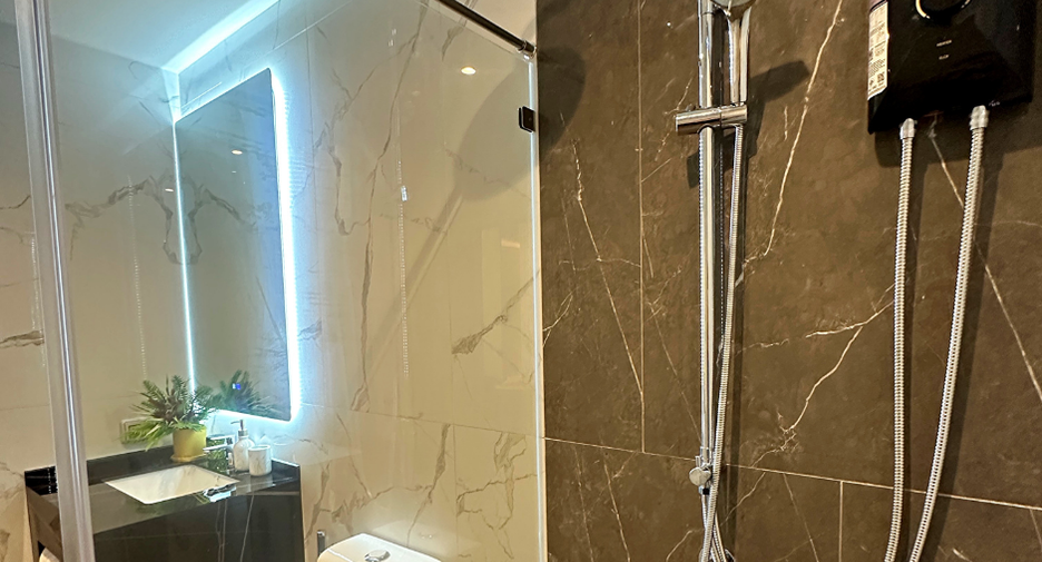 For sale 1 bed condo in Bang Lamung, Chonburi