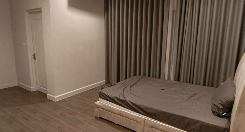 À louer et à vendre 4 chambres maison à Pak Kret, Nonthaburi