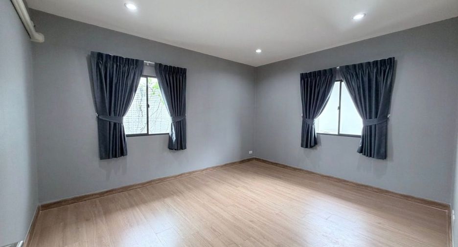 For rent and for sale 3 bedrooms house in Bang Phli, Samut Prakan