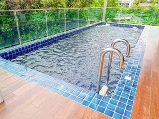 Casa adosada en venta de 4 habitaciones en Lat Phrao, Bangkok