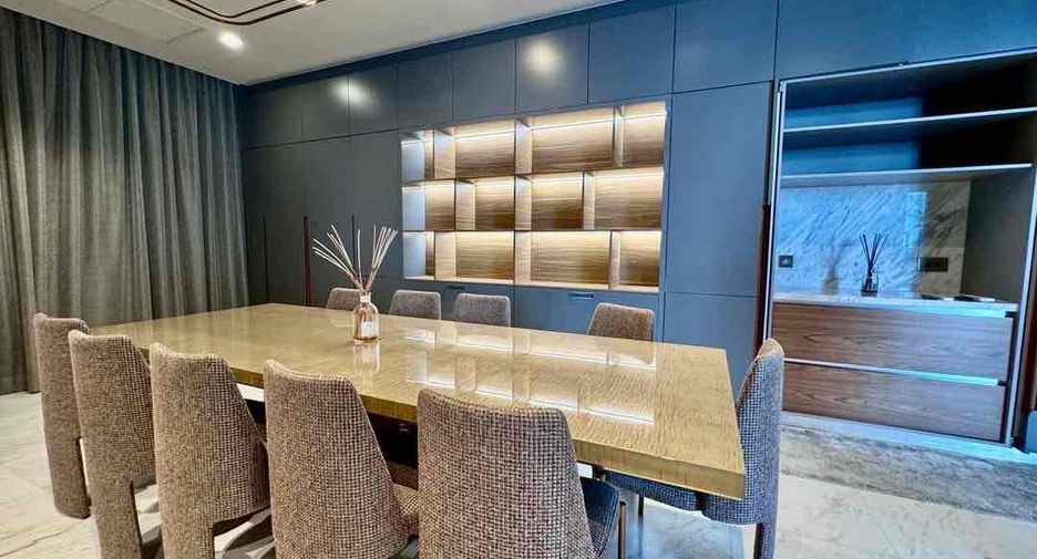 For rent 3 bedrooms condo in Watthana, Bangkok