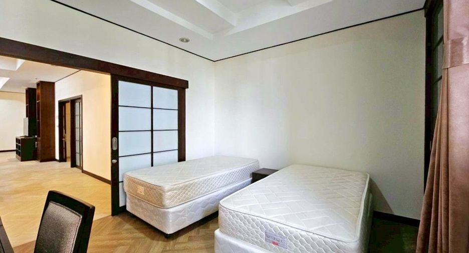 ให้เช่า 3 ห้องนอน เซอร์วิสอพาร์ตเมนต์ ใน คลองเตย, กรุงเทพฯ