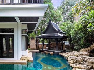 À louer 4 chambres villa à Bang Lamung, Chonburi