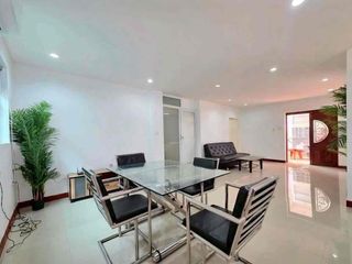 Villa en alquiler de 4 habitaciones en Bang Lamung, Chonburi