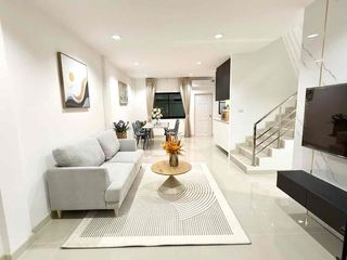 For Rent 3 Bedroom Villa In Bang Lamung, Chonburi