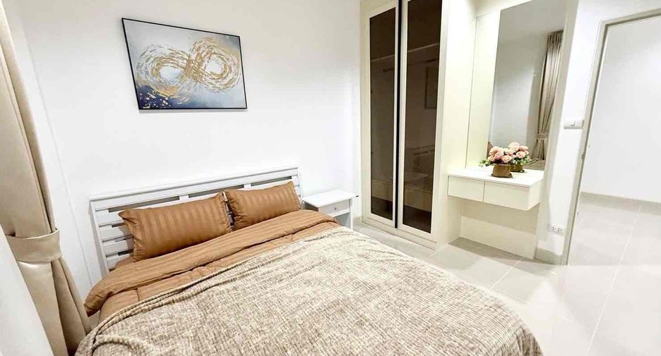 For rent 3 bedrooms villa in Bang Lamung, Chonburi