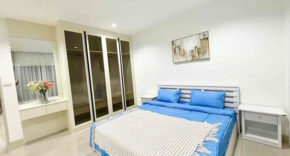 For rent 3 bedrooms villa in Bang Lamung, Chonburi