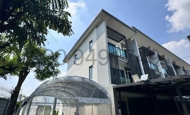 出售 3 卧室 联排别墅 在 Bang Bua Thong, Nonthaburi