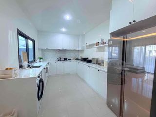 À louer 4 chambres villa à Bang Lamung, Chonburi