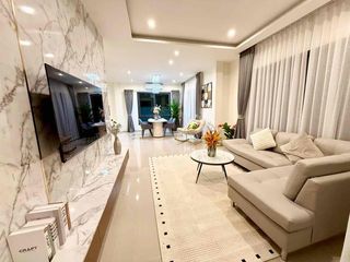 Villa zur Miete mit 4 Zimmer in Bang Lamung, Chonburi