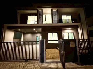 Villa zur Miete mit 4 Zimmer in Bang Lamung, Chonburi