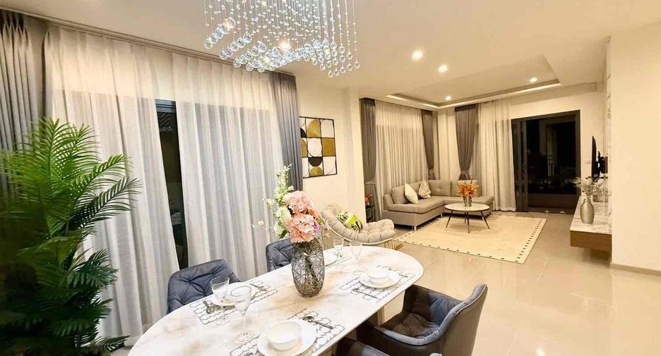 For rent 4 bedrooms villa in Bang Lamung, Chonburi