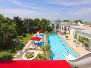 Villa zur Miete und zum Kauf mit 8 Zimmer in Bang Lamung, Chonburi