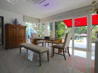 Villa zur Miete und zum Kauf mit 8 Zimmer in Bang Lamung, Chonburi