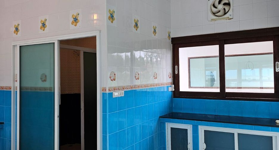 For sale 3 bedrooms house in Tha Yang, Phetchaburi