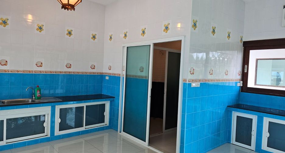 For sale 3 bedrooms house in Tha Yang, Phetchaburi