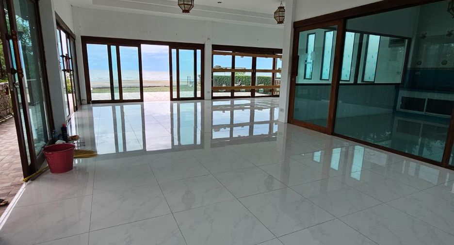 For sale 3 bedrooms house in Tha Yang, Phetchaburi