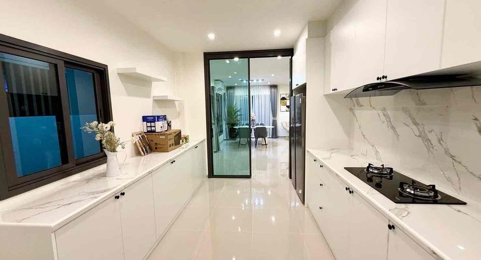 Villa zur Miete mit 4 Zimmer in Bang Lamung, Chonburi