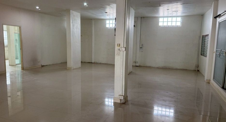 For sale 3 ベッドルーム house in Thanyaburi, Pathum Thani