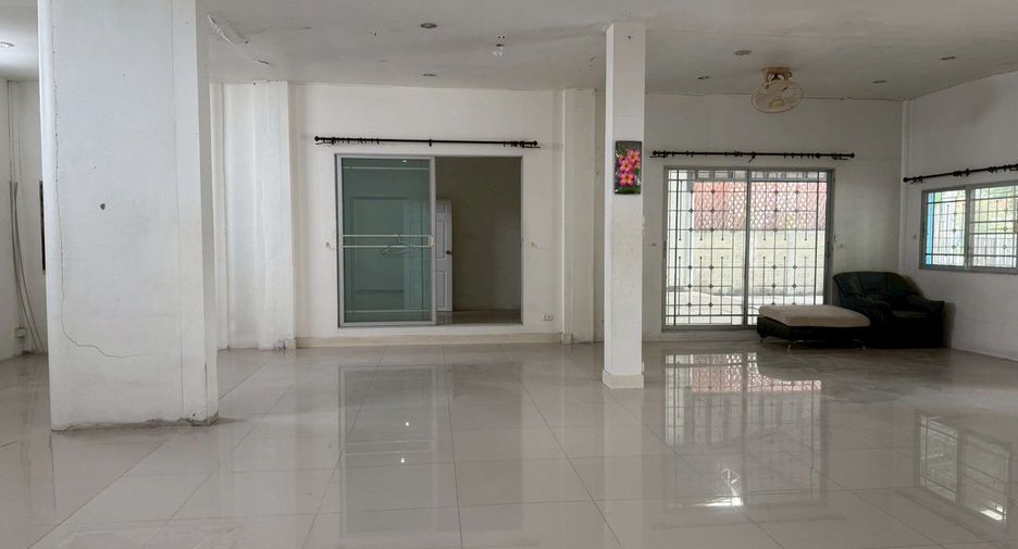 For sale 3 ベッドルーム house in Thanyaburi, Pathum Thani
