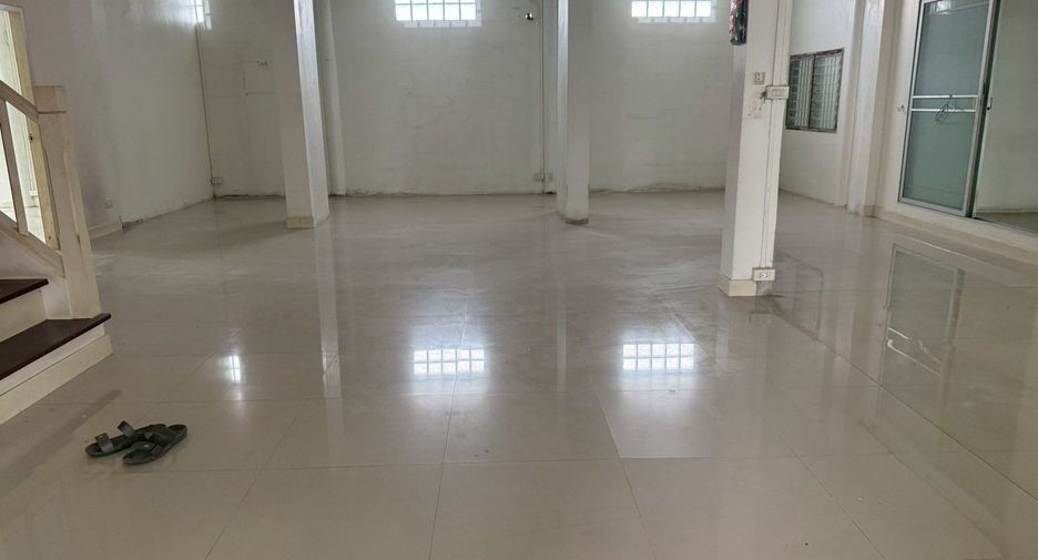 For sale 3 ベッドルーム house in Thanyaburi, Pathum Thani