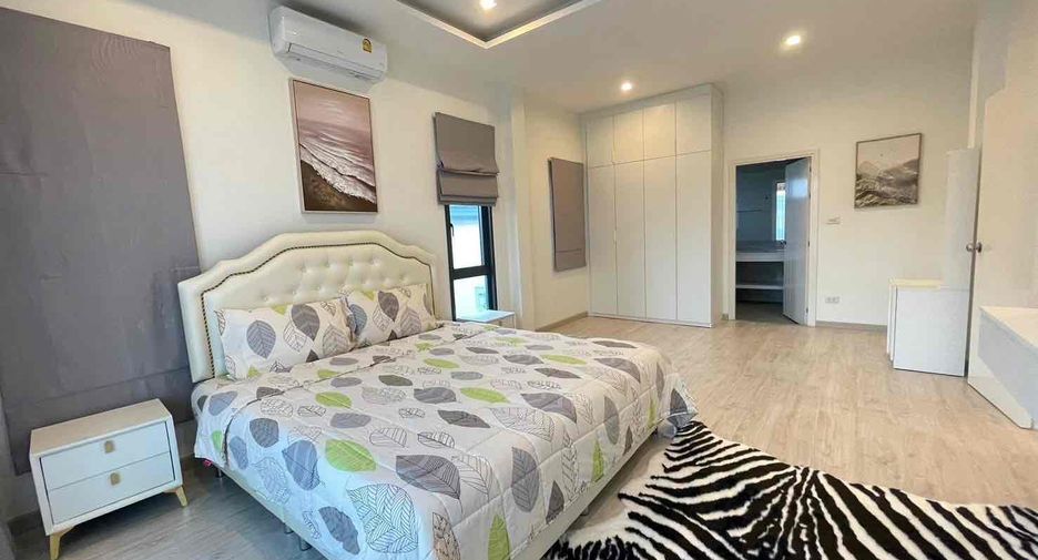 Villa en alquiler de 4 habitaciones en Bang Lamung, Chonburi