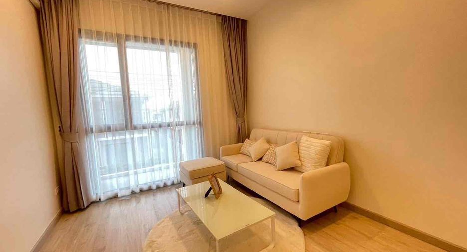 Villa en alquiler de 4 habitaciones en Bang Lamung, Chonburi
