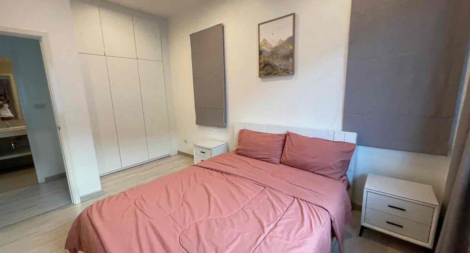 Villa en alquiler de 4 habitaciones en Bang Lamung, Chonburi