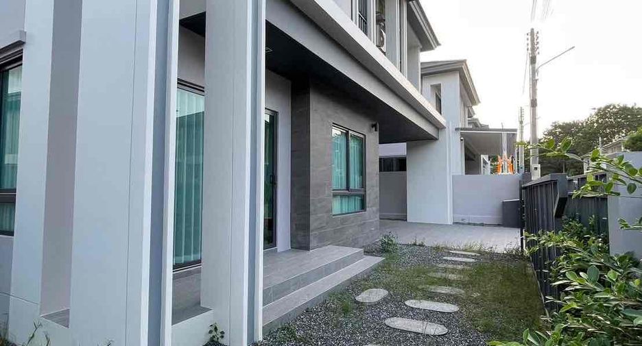 Villa en alquiler de 4 habitaciones en Bang Lamung, Chonburi