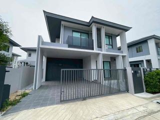 Villa en alquiler de 4 habitaciones en Bang Lamung, Chonburi