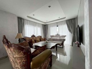 Villa en alquiler de 4 habitaciones en Bang Lamung, Chonburi
