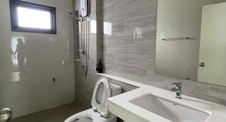 Villa en alquiler de 4 habitaciones en Bang Lamung, Chonburi