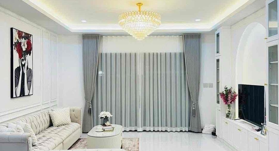 For rent 4 bedrooms villa in Bang Lamung, Chonburi