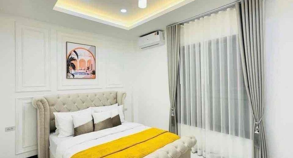 For rent 4 bedrooms villa in Bang Lamung, Chonburi