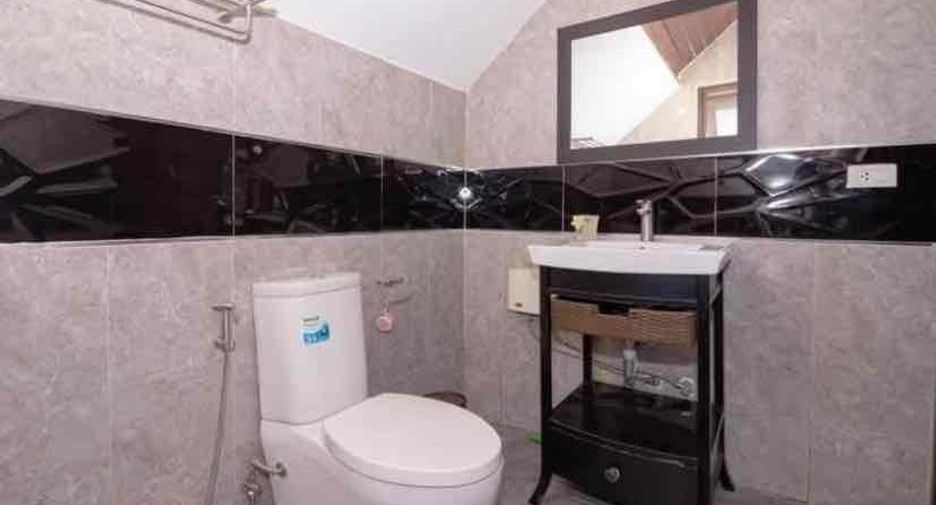 Villa zur Miete mit 5 Zimmer in Bang Lamung, Chonburi