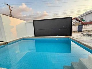Villa zur Miete mit 8 Zimmer in Bang Lamung, Chonburi