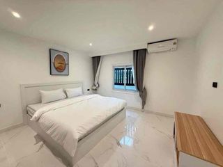 Villa zur Miete mit 8 Zimmer in Bang Lamung, Chonburi
