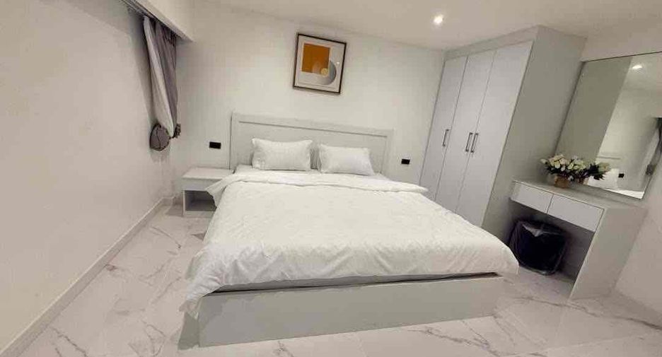 For rent 8 bedrooms villa in Bang Lamung, Chonburi