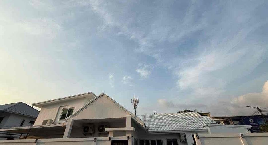 For rent 8 bedrooms villa in Bang Lamung, Chonburi