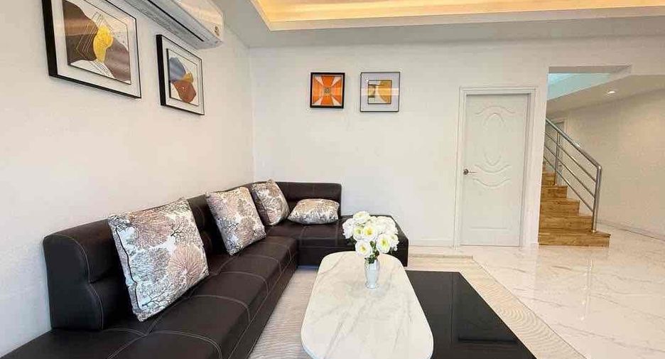 For rent 8 bedrooms villa in Bang Lamung, Chonburi